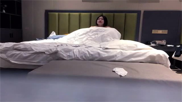 色狼教练酒店骗干大奶女学员_